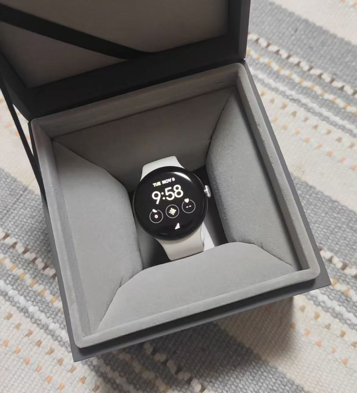 (Bez oryginalnego opakowania)  – Smartwatch X recenzja i cena